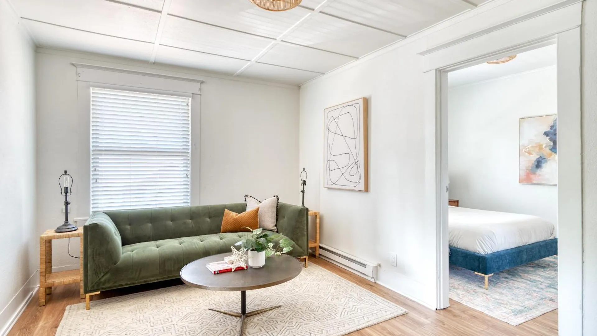 Holiday home Stay Portland Collection - Mt Tabor Retreat - Local Eateries - Shops - Bars United States