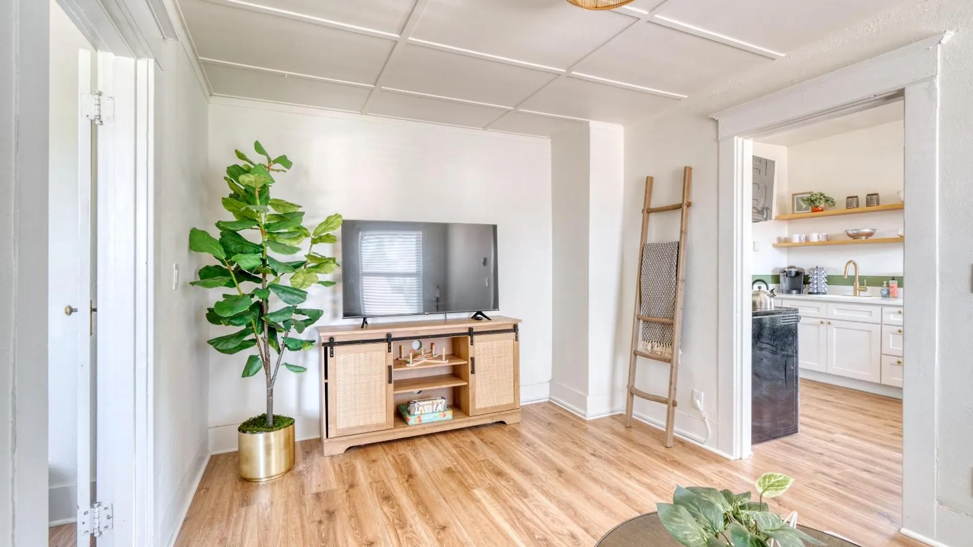 Stay Portland Collection - Mt Tabor Retreat - Local Eateries - Shops - Bars Holiday home