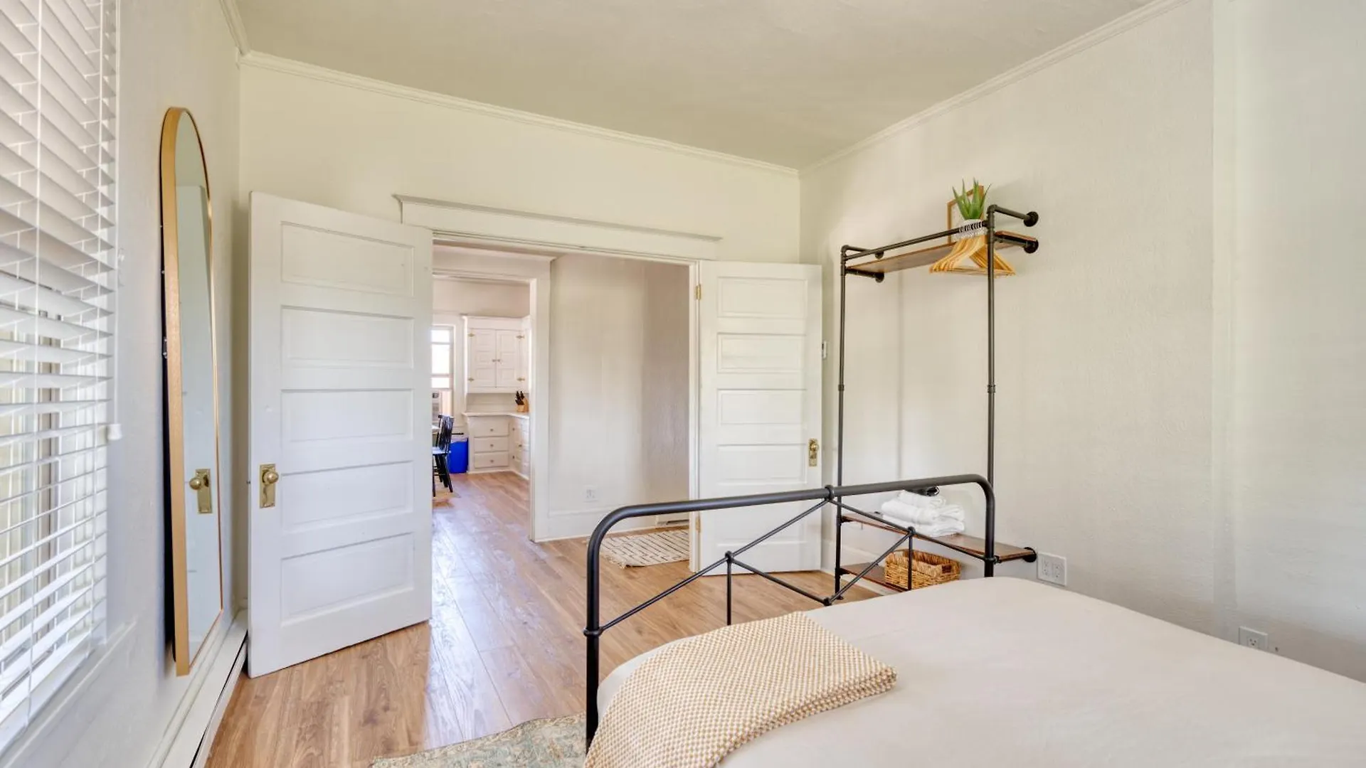 Stay Portland Collection - Mt Tabor Retreat - Local Eateries - Shops - Bars