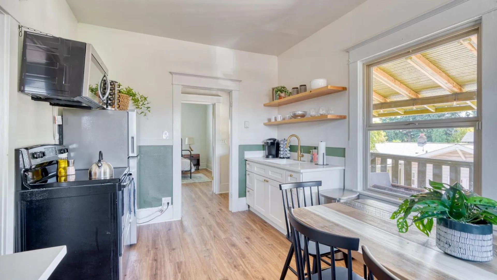 Holiday home Stay Portland Collection - Mt Tabor Retreat - Local Eateries - Shops - Bars