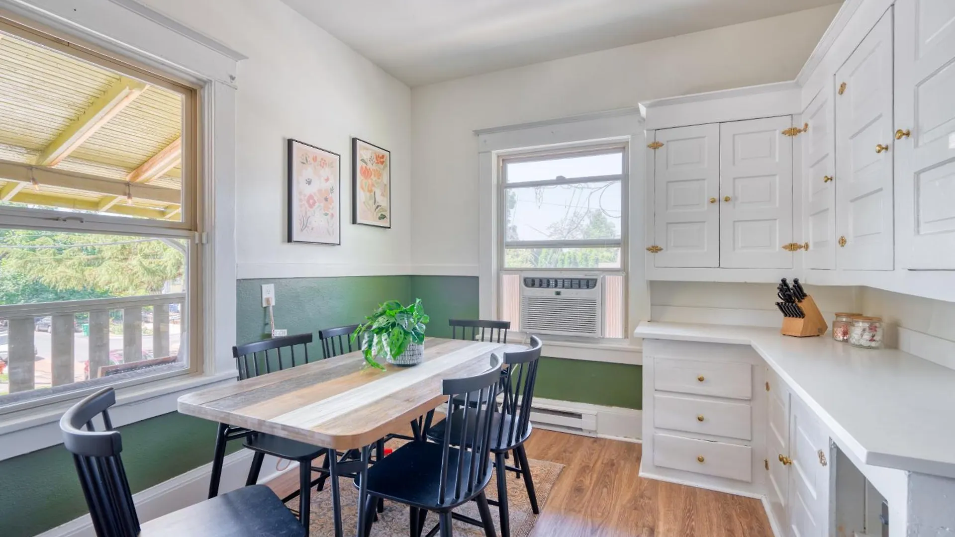 Holiday home Stay Portland Collection - Mt Tabor Retreat - Local Eateries - Shops - Bars